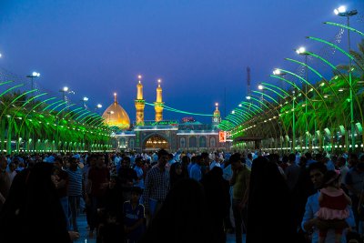 الصلاة مابين الحرمين الشريفين يوم الخميس