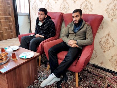 بالصور | طلبة من مدرسة الشهيد عبد الحسين البرونسي  التابعة للحوزة العلمية في مدينة مشهد المقدسة  العاملة  بمجال التحقيق في ضيافة مركز التراث الإسلامي.