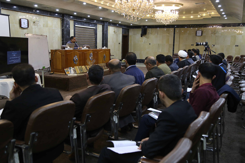 العتبة العباسية المقدسة تقيم دورتها المتطورة في تحقيق المخطوطات