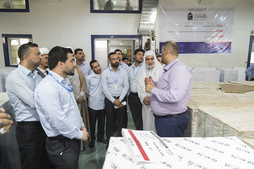 من أجل الاطلاع على مشاريع العتبة العباسية المقدسة ... منتسبو قسم شؤون المعارف الإسلامية والإنسانية يزورن عدداً من منشآت العتبة 