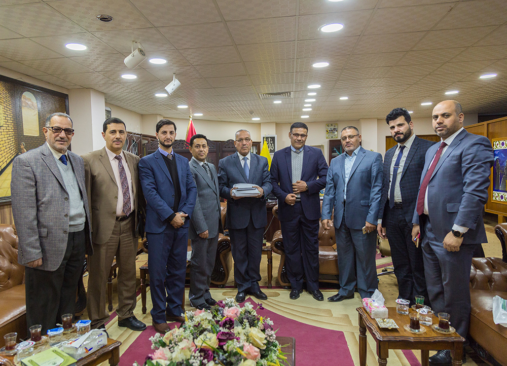 رئيس جامعة ذي قار يلتقي وفد العتبة العباسية المقدسة للتباحث حول إقامة ندوات بحثية موسعة عن تراث كربلاء 