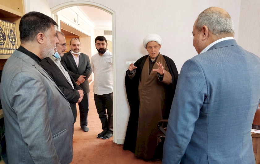 إدارةُ العتبةِ المُقدّسة تتفقد مركزَ التُراثِ الإسلاميّ