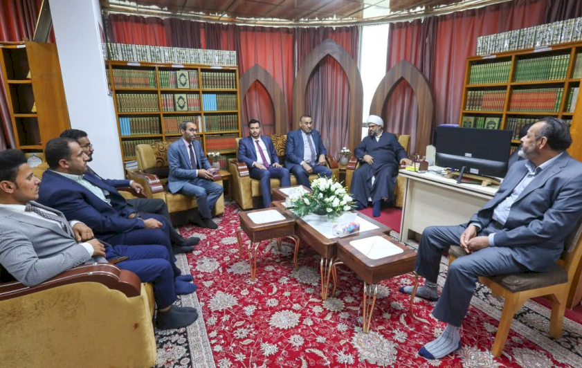 وفد من هندسة النفط والغاز يزورُ تراث البصرة