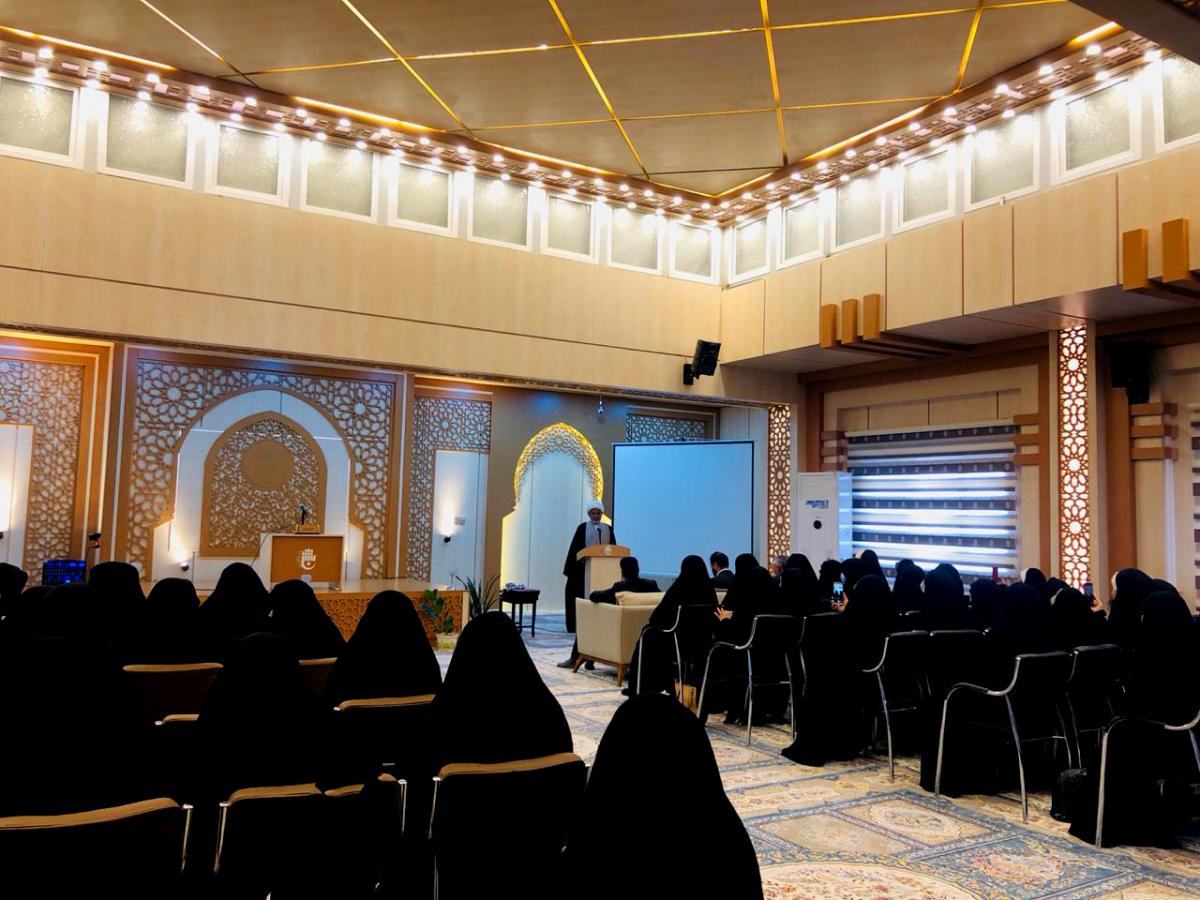 قسم شؤون المعارف الإسلامية والإنسانية يحتفل بتخرّج طالبات دورة الصدّيقة للحفظ المُسرّع للقرآن الكريم