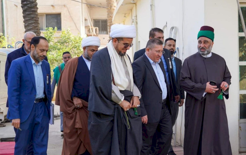 أمينُ عامّ العتبةِ العبّاسيّةِ يزورُ تُراثَ الحِلَّةِ