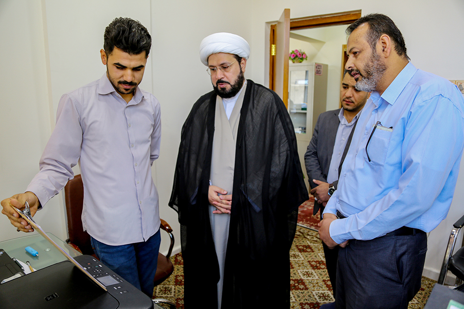رئيس قسم شؤون المعارف الاسلامية والانسانية يزور مركز تراث البصرة في مقره الجديد
