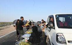 تُراثُ الجنوبِ يواكبُ الزائرينَ ويُقدِّمُ لهم الخدماتِ عِبرَ موكبِهِ