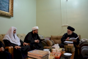 وفدٌ من العتبة العبّاسيّة المقدسة يزور مدينة قم المقدسة للتواصل مع العلماء والمؤسسات والمراكز المختصّة بإحياء التراث