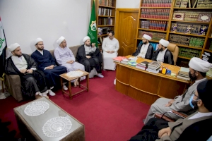 فضيلةُ الشّيخ الهلاليّ.. يزورُ مركزَ تُراثِ النجفِ