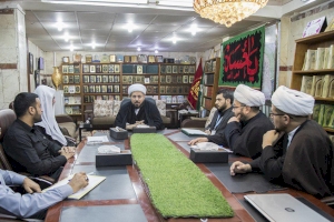 رئيس قسم شؤون المعارف الإسلامية والإنسانية يجتمع مع أعضاء اللجنة التحضيرية العليا للمؤتمر العلمي الدولي الأوّل الخاص بالتراث الكربلائي