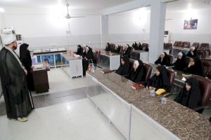 الشيخ عمار الهلالي يزور معهد القران الكريم النسوي في النجف الاشرف