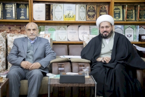 مشيداً بالجهود الكبيرة التي يبذلها القسم في حفظ وتوثيق التراث ..  مؤرخ  كربلاء السيد سلمان هادي آل طعمه  يلتقي برئيس قسم شؤون المعارف الإسلامية والإنسانية