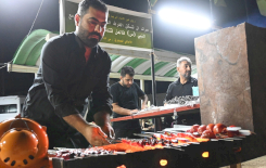 موكبُ جنوبِ الولاءِ يُباشِرُ بتقديمِ خدماتِه لزائري الأربعينيَّةِ