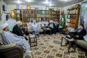 وفد من شعبة إحياء التراث والتحقيق في العتبة العلوية المقدسة يزور قسم شؤون المعارف الإسلامية والإنسانية