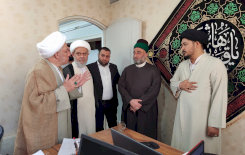 الأمينُ العامُّ للعتبة العبّاسيّة المقدّسة يتفقّدُ مركزَ التُراثِ الإسلاميّ