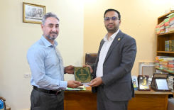 تعاونٌ علميٌّ بين العتبتَيْنِ العلويّةِ والعبّاسيّةِ لتوثيقِ التراثِ الإسلاميِّ وتعزيزِ البحثِ المعرفيّ