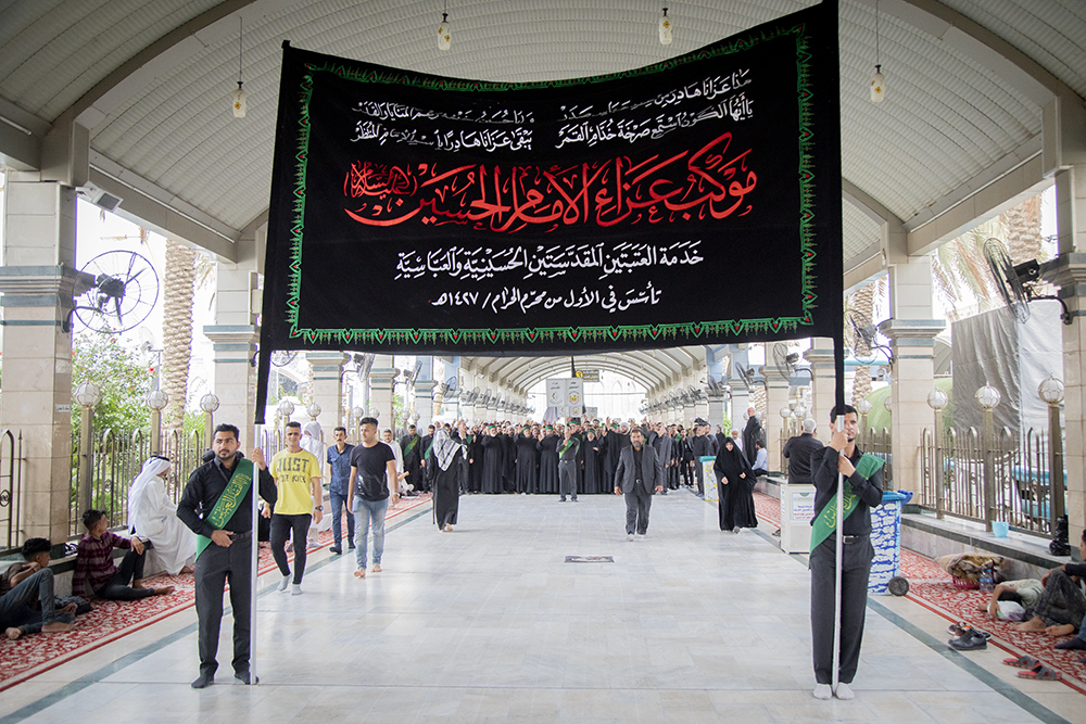 خَدَمةُ العتبتين المقدّستين يعزّون الإمام الحسين وأخاه أبا الفضل في ذكرى استشهاد أبيهما أمير المؤمنين علي بن ابي طالب (عليهم السلام)