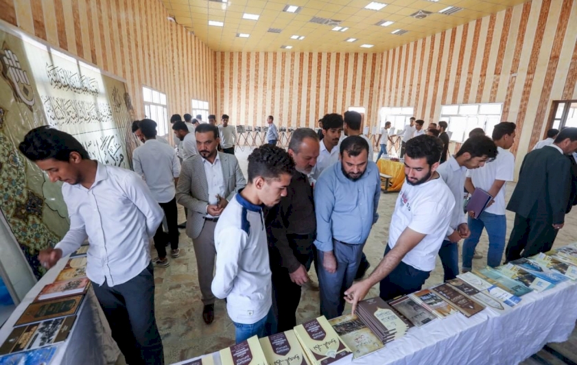 تُراثُ البصرةِ يقيمُ معرضًا للكتابِ