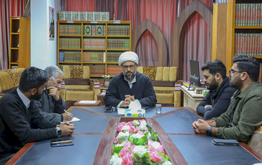 وحدة الإعلام بمركزِ تُراثِ البصرة تعقدُ اجتماعاً تداوليّاً