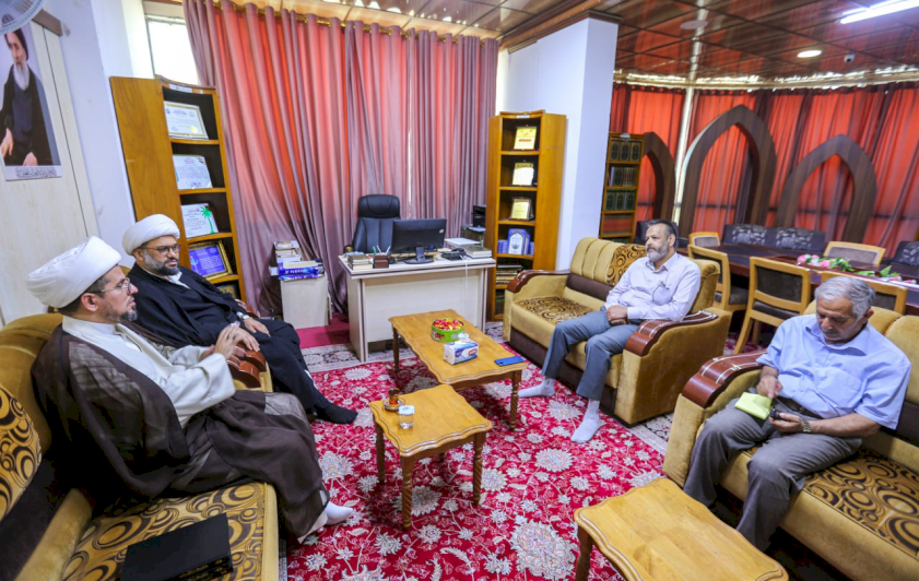 مدير مركز تراث الحلة يزور مركز تراث البصرة