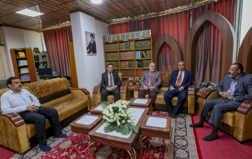 وفدٌ أكاديميٌّ في زيارةٍ لمركزِ تراثِ البصرةِ