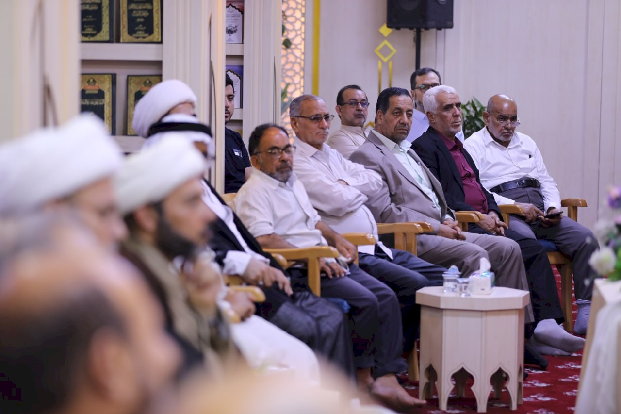 (مركز تراث البصرة) يحتفي بولادة كريم أهل البيت (عليهم السلام) بندوةٍ فكريّةٍ وأُمسيةٍ شعريَّةٍ.