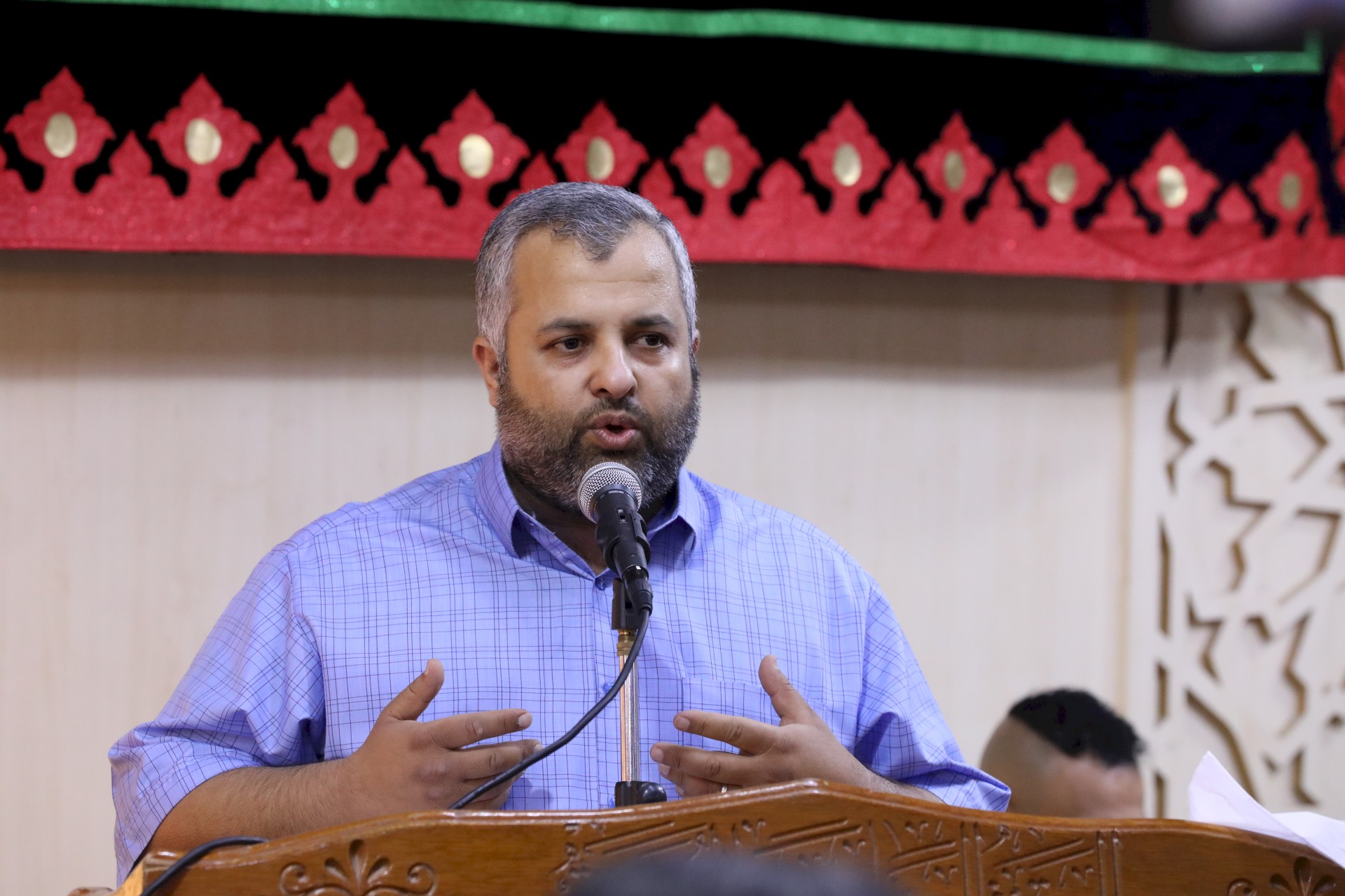 عيون الجود في الشعر البصري جلسة أدبية ينظمها مركز تراث البصرة للاحتفاء بالقصائد الفائزة بمسابقة الجود العالمية  .