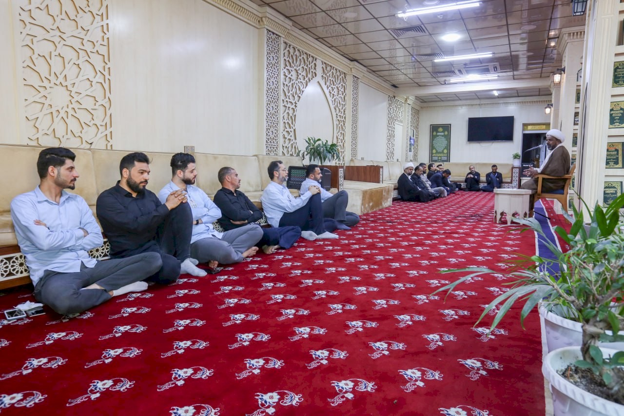 مركز تراث البصرة يقيم مجلساً للعزاء بمناسبة استشهاد الإمام العسكري (عليه السلام)