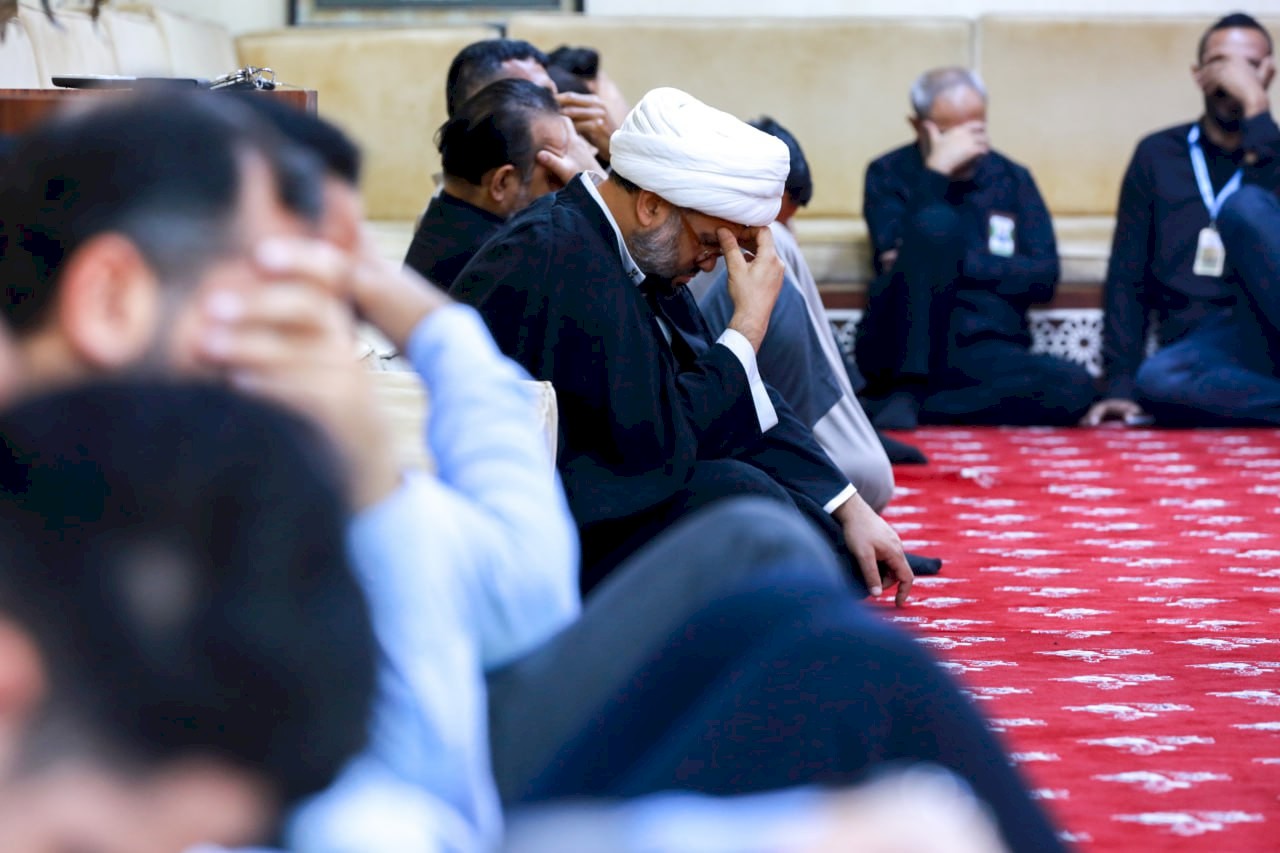 مركز تراث البصرة يقيم مجلساً للعزاء بمناسبة استشهاد الإمام العسكري (عليه السلام)