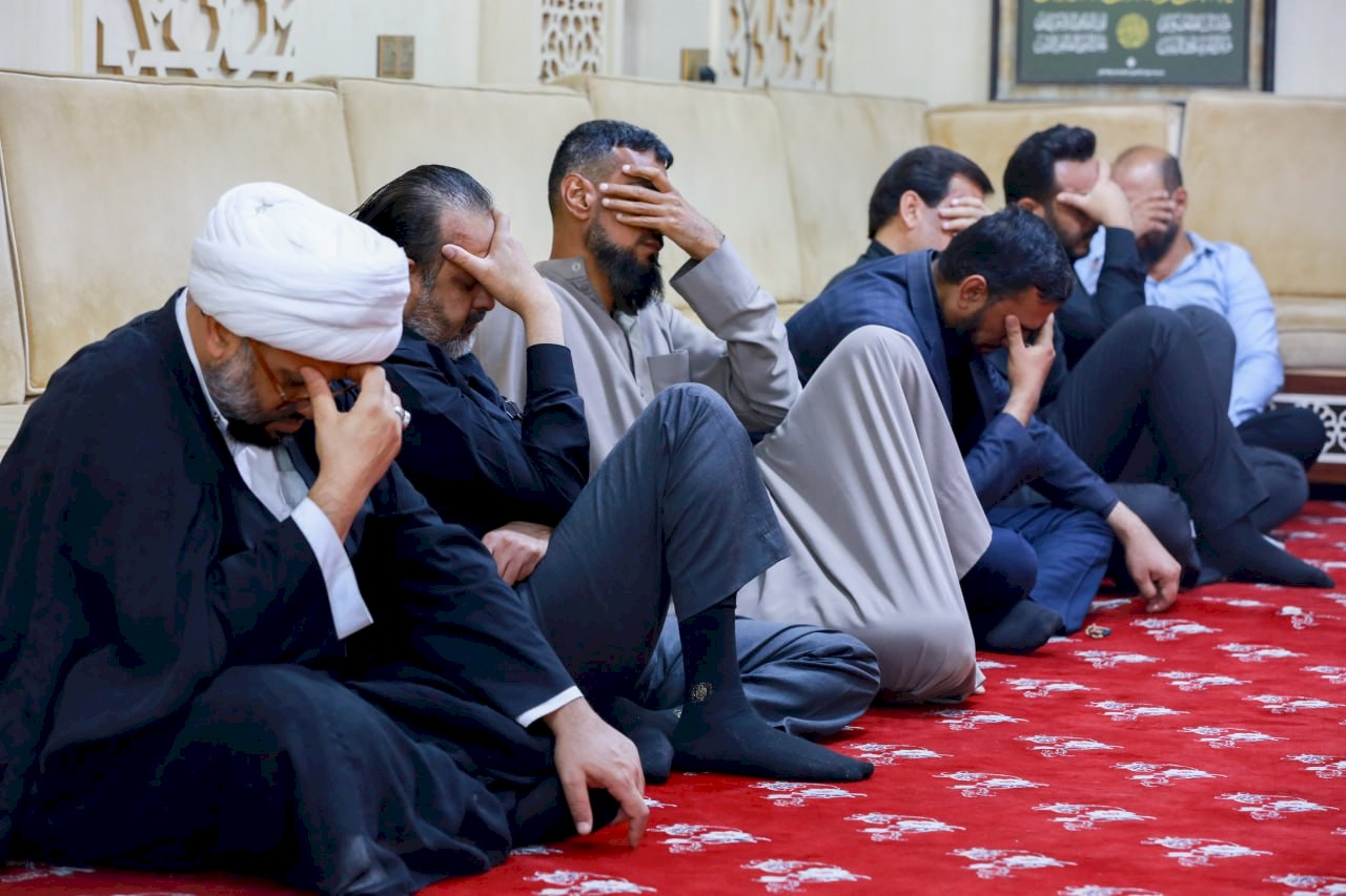 مركز تراث البصرة يقيم مجلساً للعزاء بمناسبة استشهاد الإمام العسكري (عليه السلام)