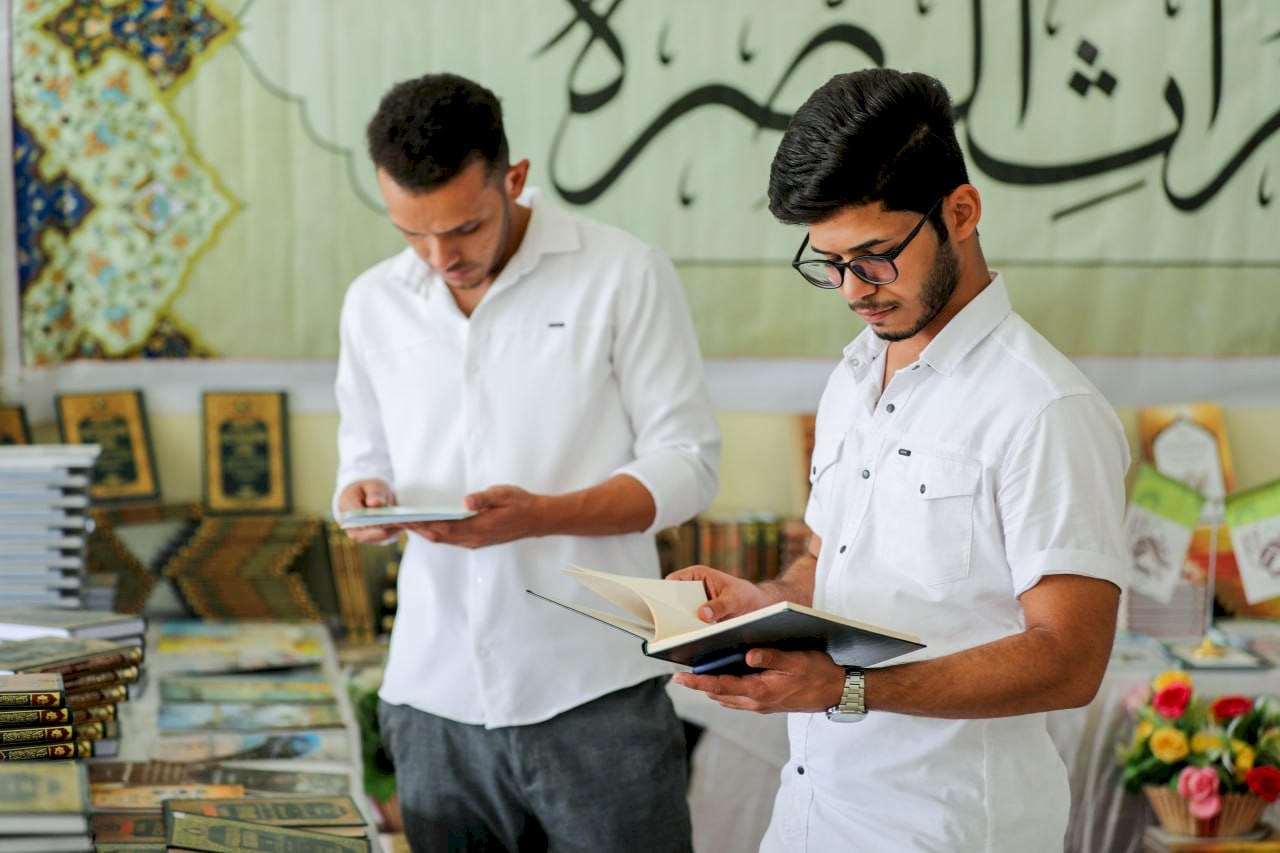 مركز تراث البصرة يشارك في معرض الكتاب السنوي الشامل