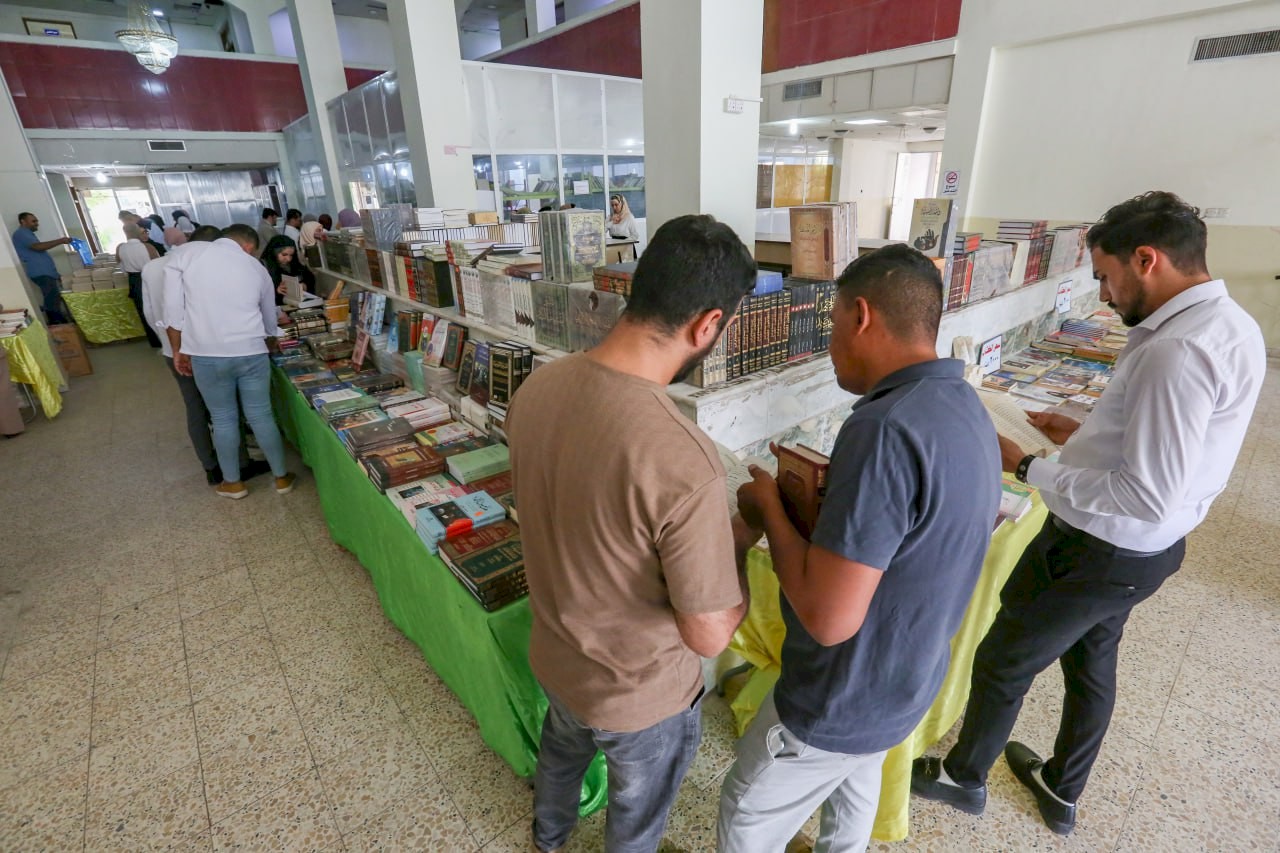 مركز تراث البصرة يشارك في معرض الكتاب السنوي الشامل