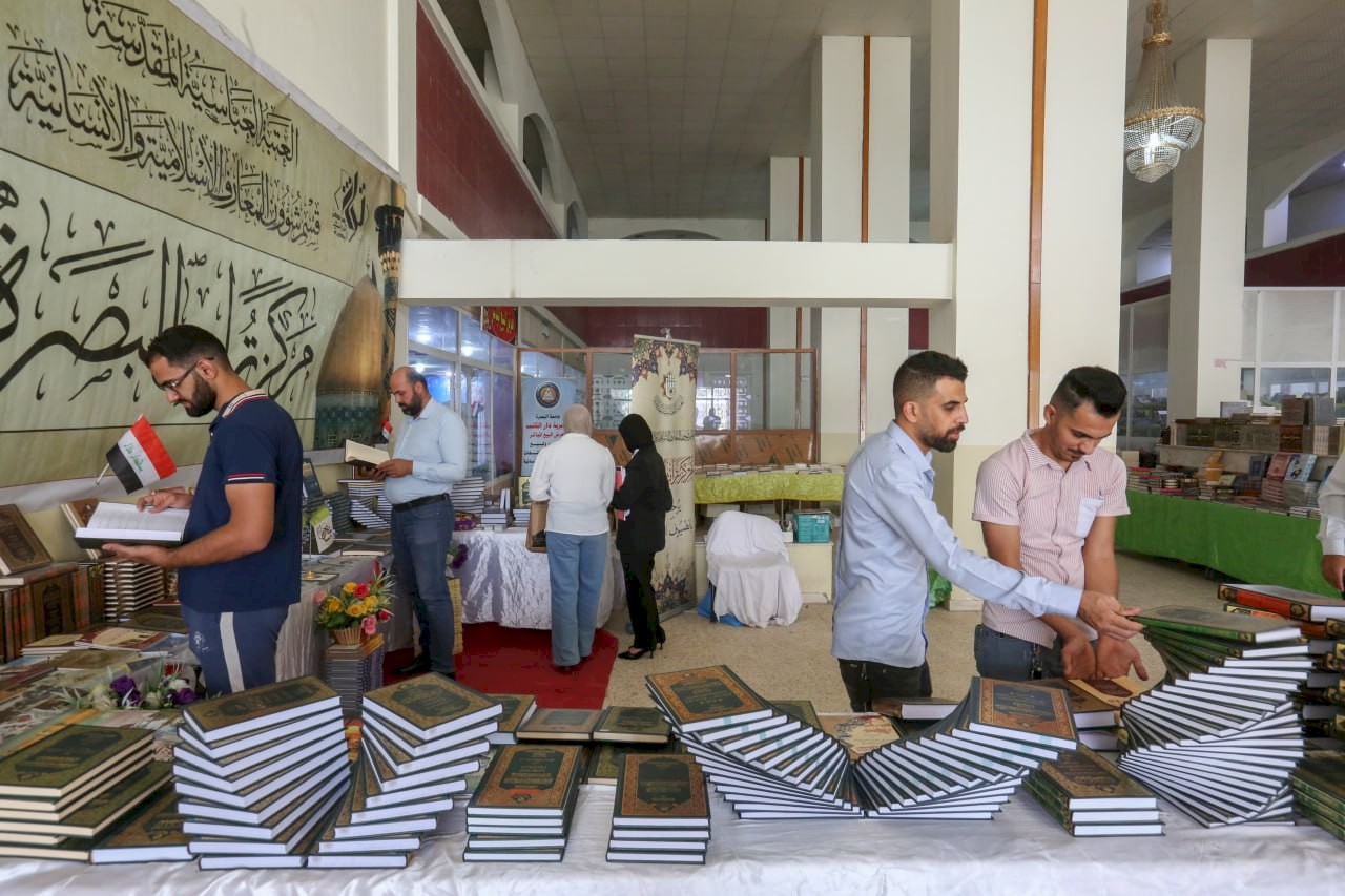 مركز تراث البصرة يشارك في معرض الكتاب السنوي الشامل