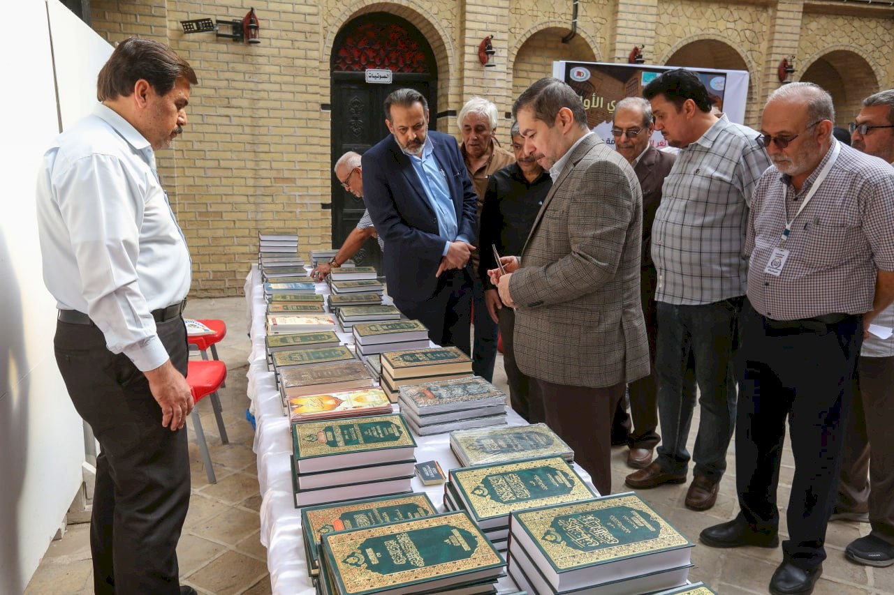 مشاركة فاعلة لمركز تراث البصرة في معرض الكتاب البصري الأول