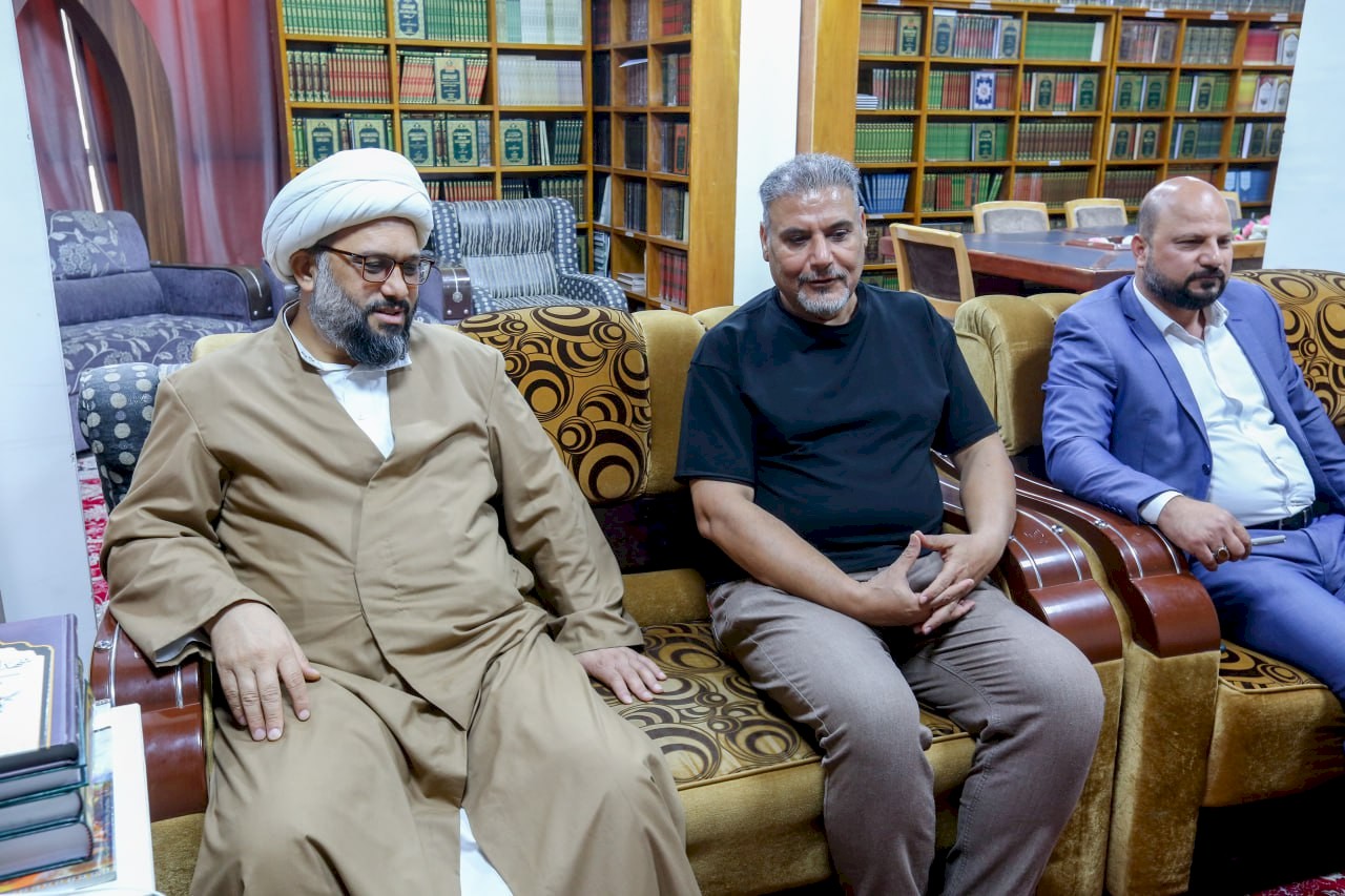⭕ وفدٌ مِن مجلسِ محافظةِ البصرةِ يزورُ مركزَ تُراثِ البصرة