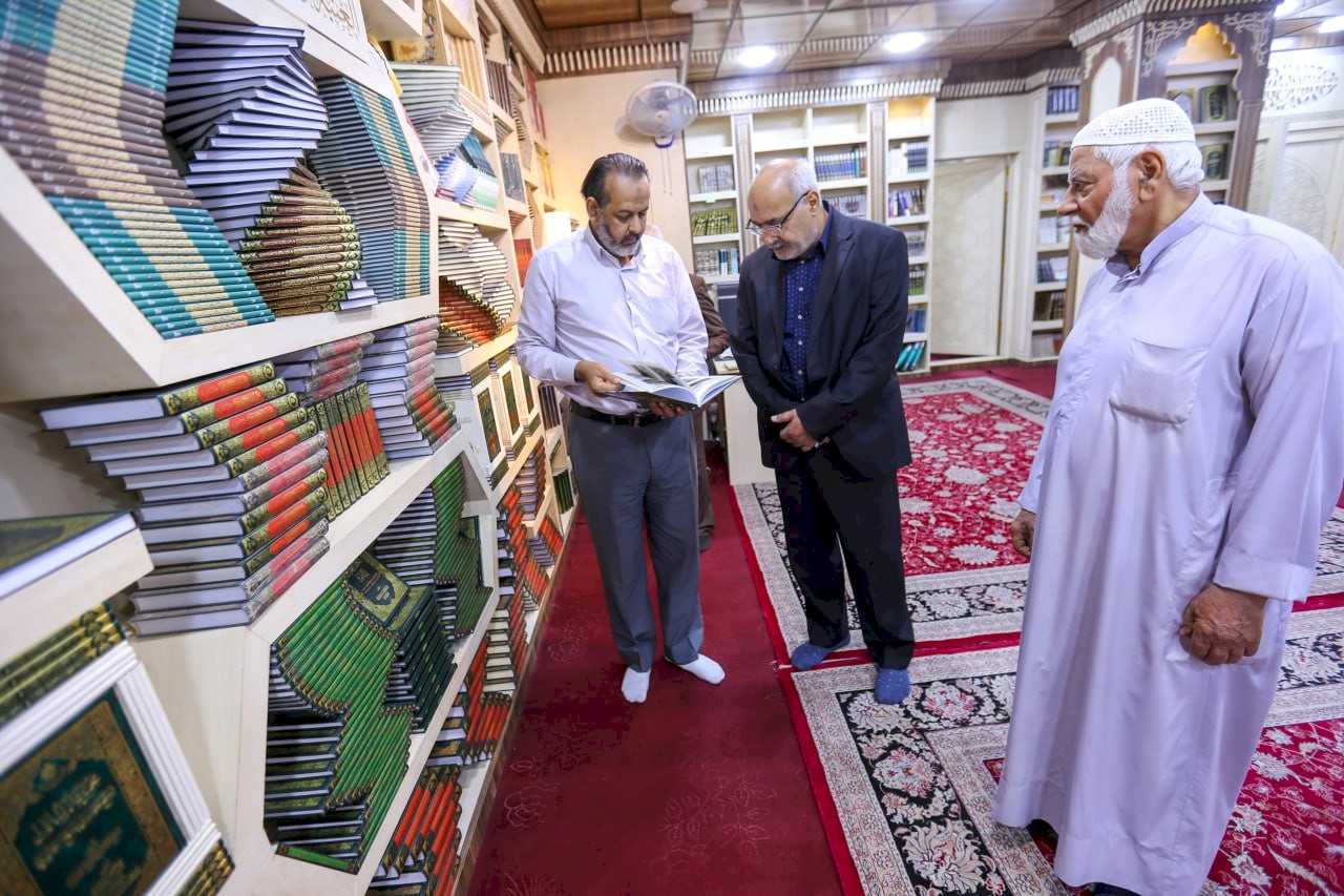 مركزُ تراثِ البصرةِ يستقبلُ وفداً يمثِّلُ مؤسسة التمسك بالثّقلين، وهيأة لن تمحو ذكرنا الثَّقافية