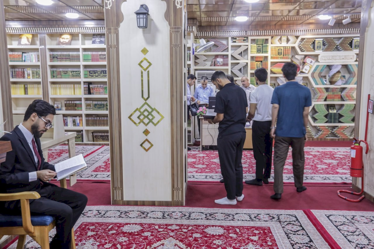 قسم علوم القرآن في كلية التربية للعلوم الإنسانية بجامعة البصرة يزور مركز تراث البصرة