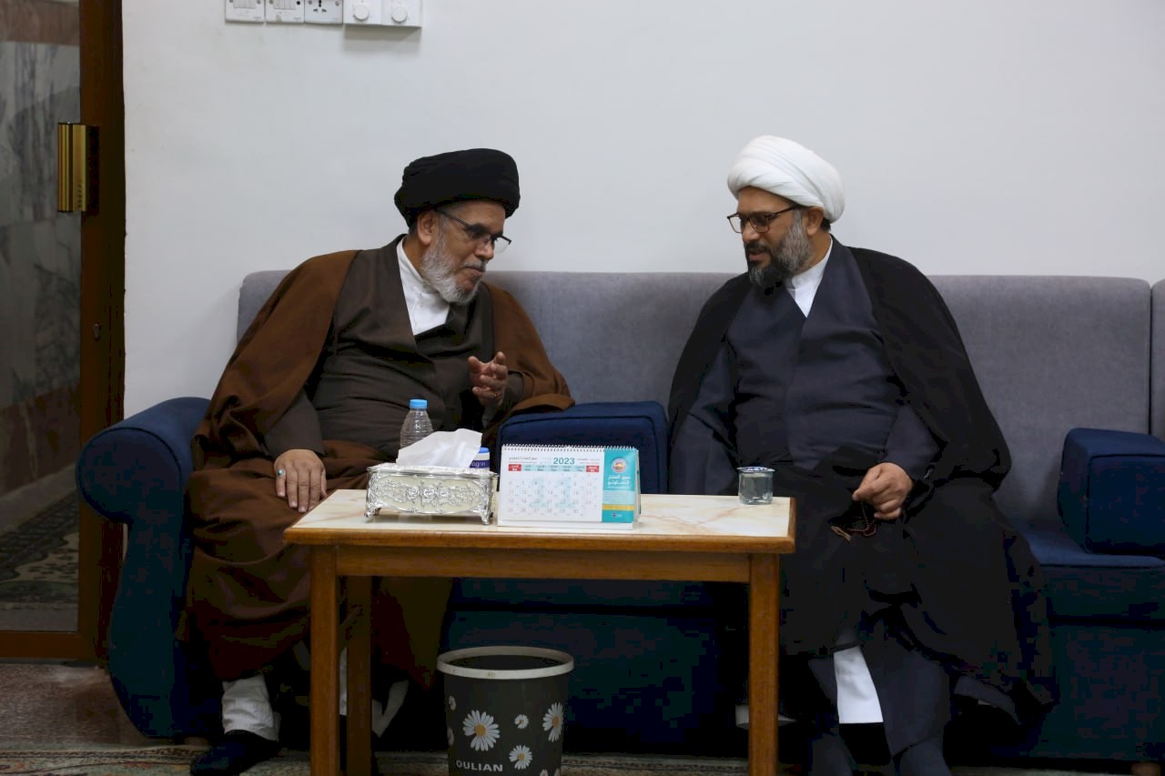 وفد مركز تراث البصرة يلتقي سماحة السيد حسنين الصافي (حفظه الله)