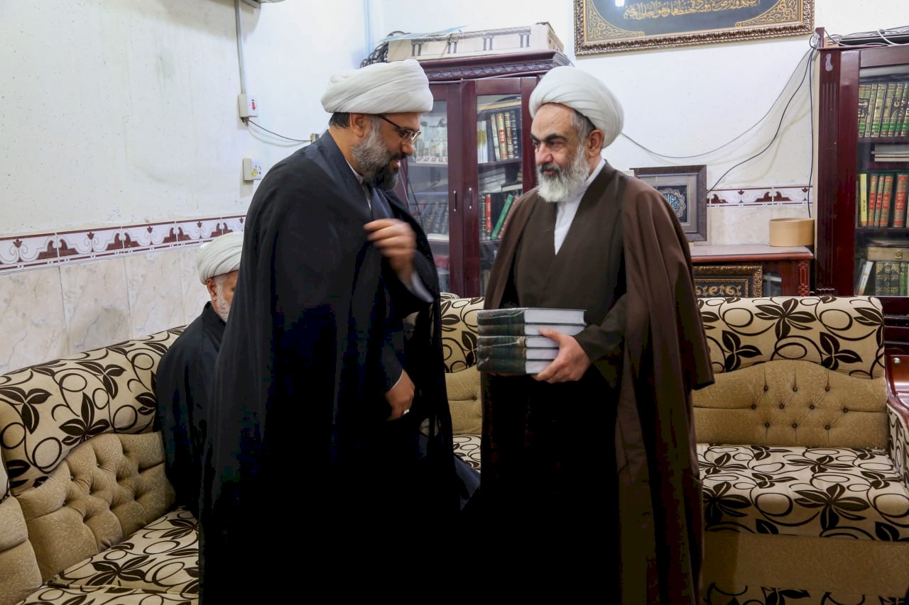 مركز تراث البصرة يزور سماحة الشيخ محمّد فلك المالكيّ
