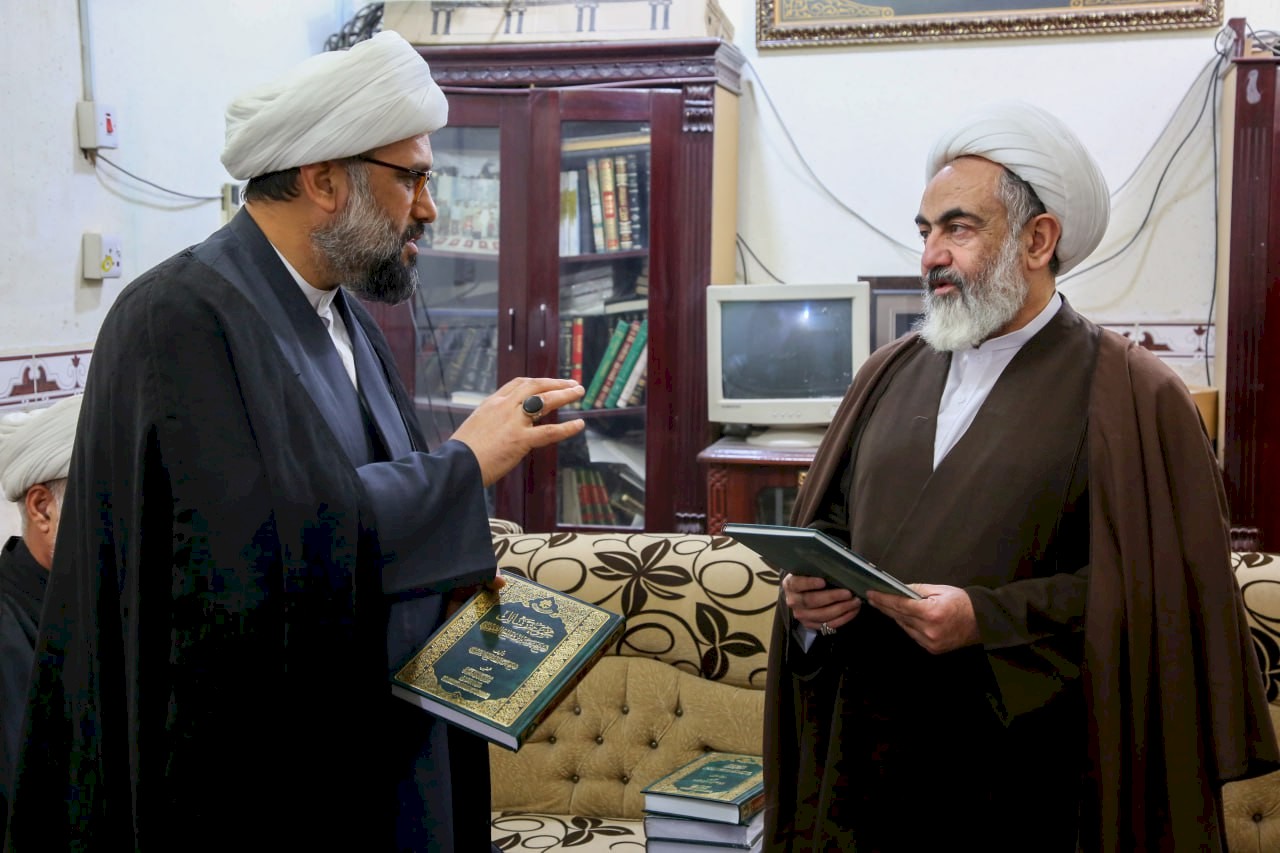 مركز تراث البصرة يزور سماحة الشيخ محمّد فلك المالكيّ