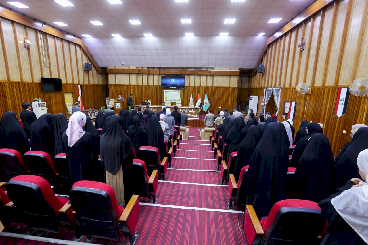 الأبعادُ العلميَّةُ والفكريَّةُ في التراثِ البصريِّ عنوانٌ للنَّدوةِ التي نظَّمها المركزُ في كليَّةِ التربيَّةِ / القرنة
