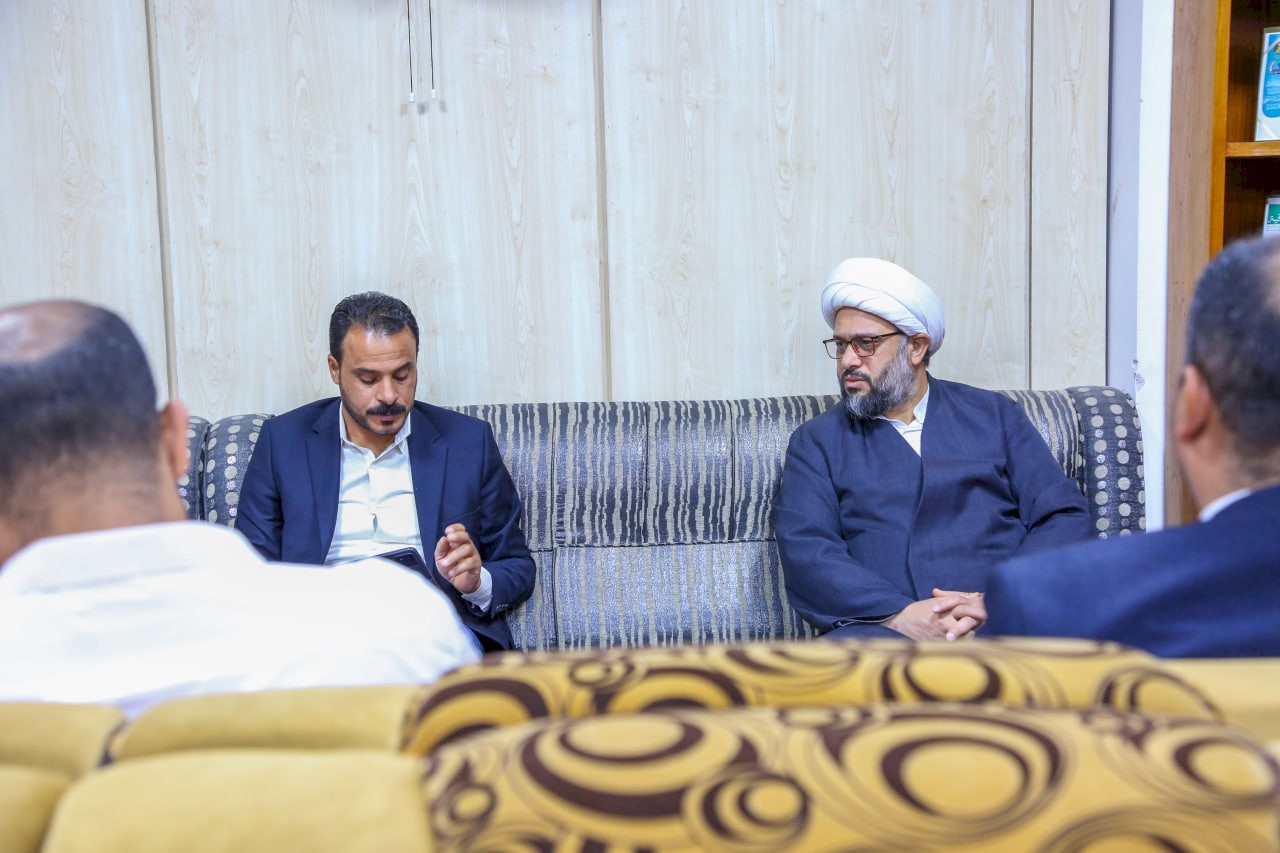 وفد قسم المتابعة في العتبة العباسية المقدسة يزور مركز تراث البصرة