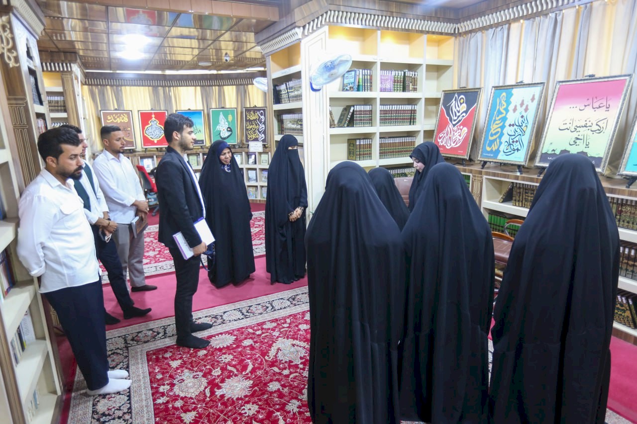 قِسمُ علومِ القرآنِ في كليَّة التَّربيةِ للعلومِ الإنسانيَّة بجامعةِ البصرةِ يزورُ مركزَ تراثِ البصرةِ