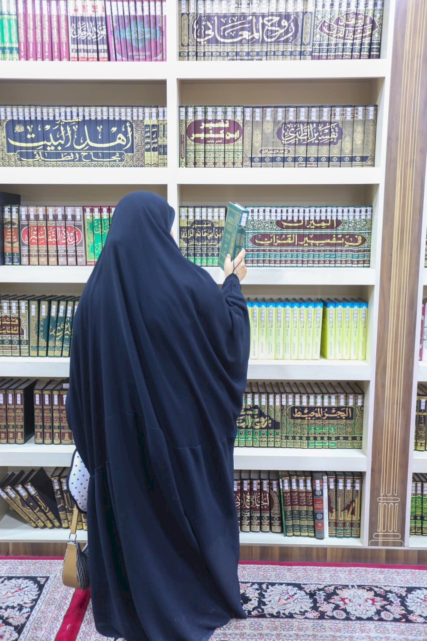 قِسمُ علومِ القرآنِ في كليَّة التَّربيةِ للعلومِ الإنسانيَّة بجامعةِ البصرةِ يزورُ مركزَ تراثِ البصرةِ