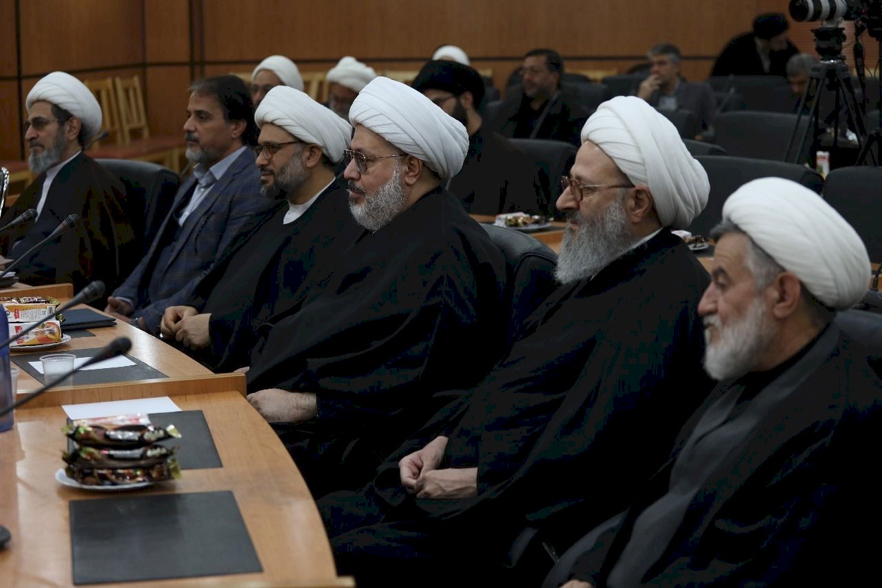 ندوةٌ علميّةٌ في قمّ المقدّسة تعرِّفُ بالتراث البصري  ينظمها مركزُ تراثِ البصرةِ