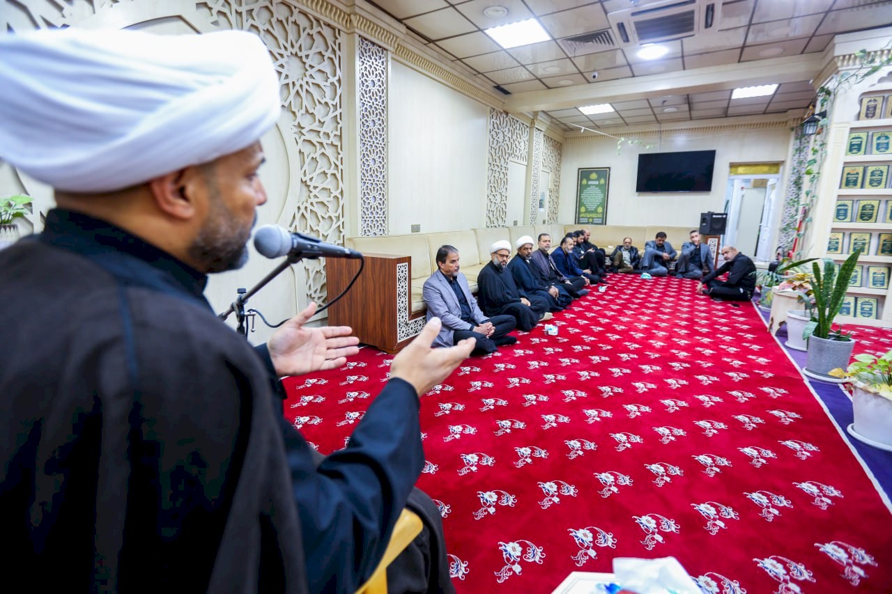 لمناسبةِ استشهاد الإمام الكاظم ( عليه السَّلام )، مركزُ تراثِ البصرةِ يقيمُ مجلساً للعزاء