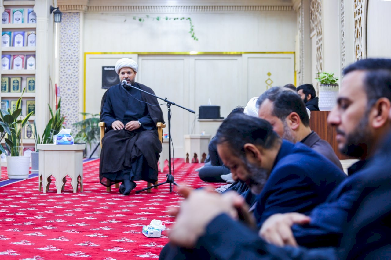 لمناسبةِ استشهاد الإمام الكاظم ( عليه السَّلام )، مركزُ تراثِ البصرةِ يقيمُ مجلساً للعزاء
