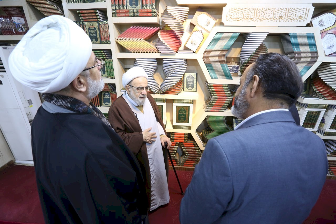 في ذكرى ولادة الإمام الحجَّة المنتظر (عجَّل الله فرجه الشَّريف)   مركزُ تراثِ البصرةِ يستقبلُ الفقيهَ المحقِّقَ  سماحةَ الشَّيخِ نجمِ الدِّين الطبسيِّ