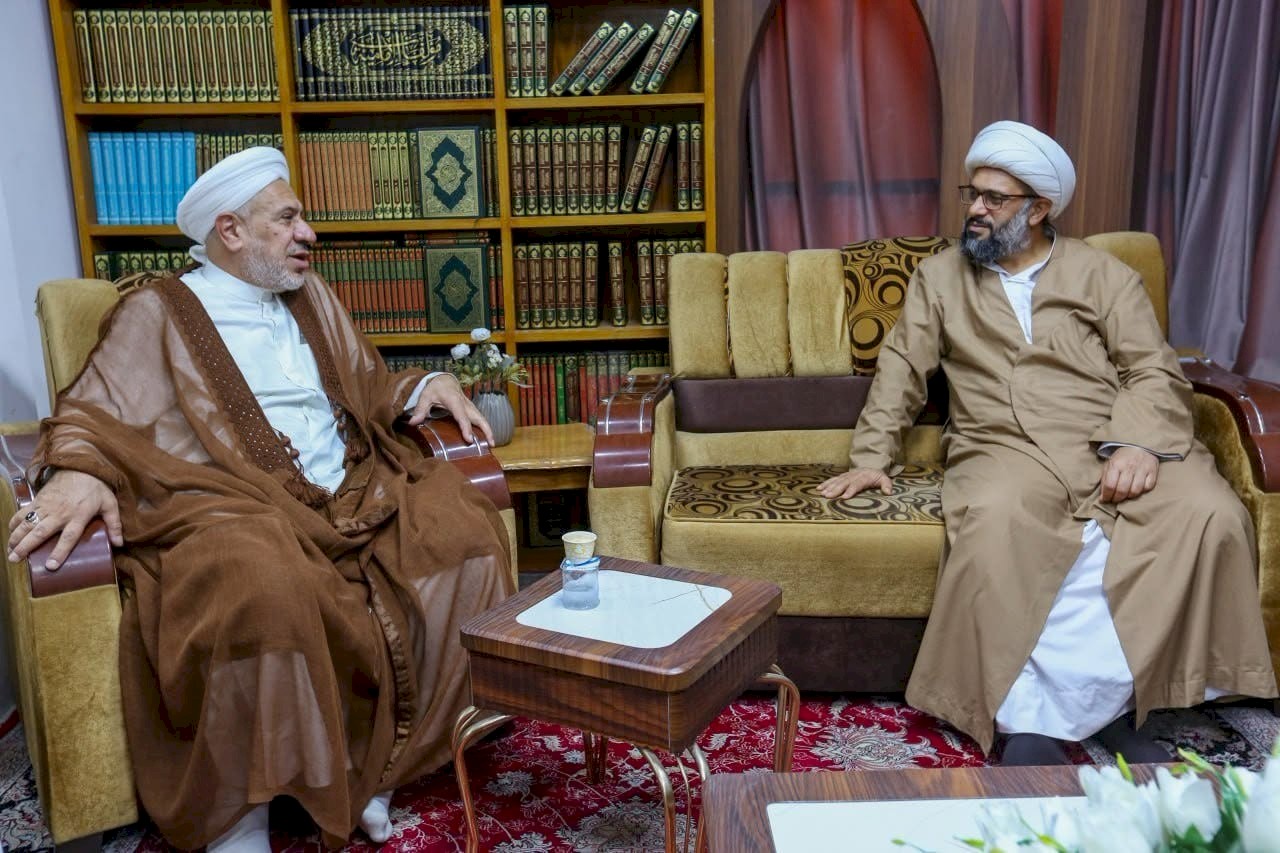 ⭕️مركزُ تراثِ البصرة يستقبلُ إمامَ جامع الدروازة وخطيبَها