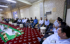 إدارة مركز تراث البصرة تعقد اجتماعها مع المنتسبين .
